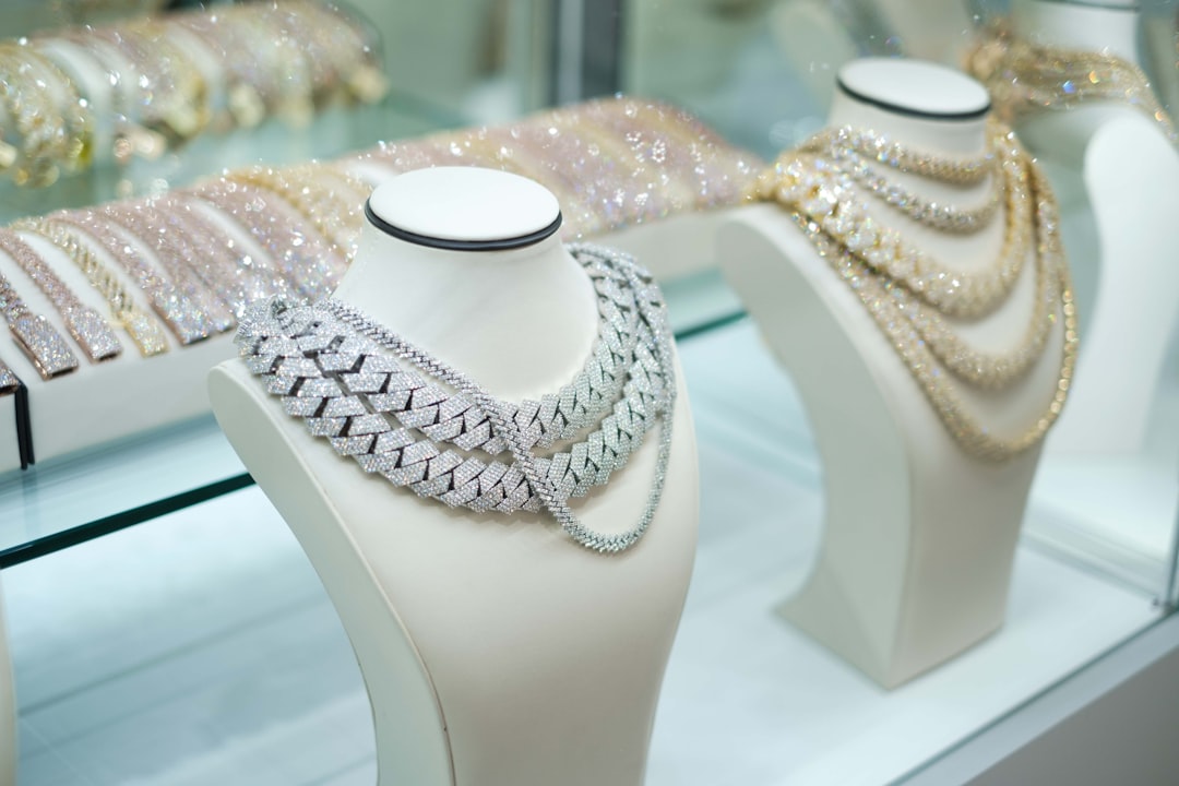 Where to Get Jewelry Appraised Without Losing Your Sparkle