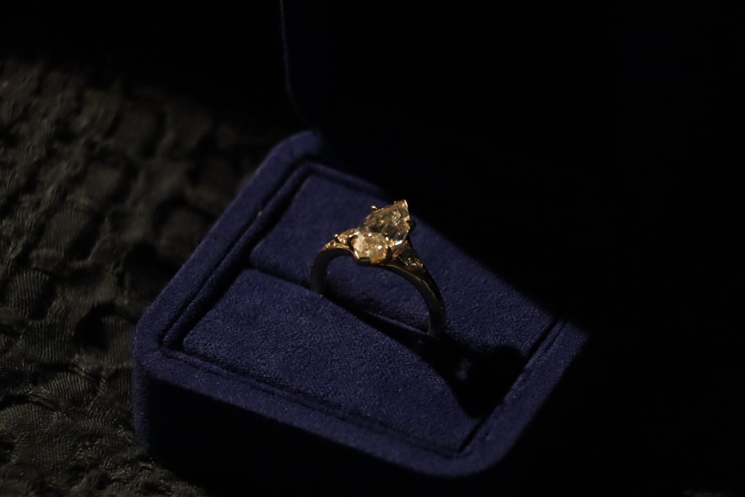 Why a 1ct Moissanite Ring is the Smart Bride's Best Kept Secret